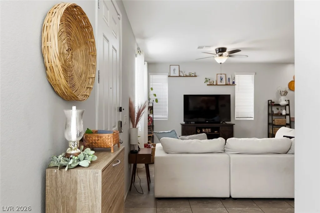 7313 Glistening Star, North Las Vegas, NV 89084