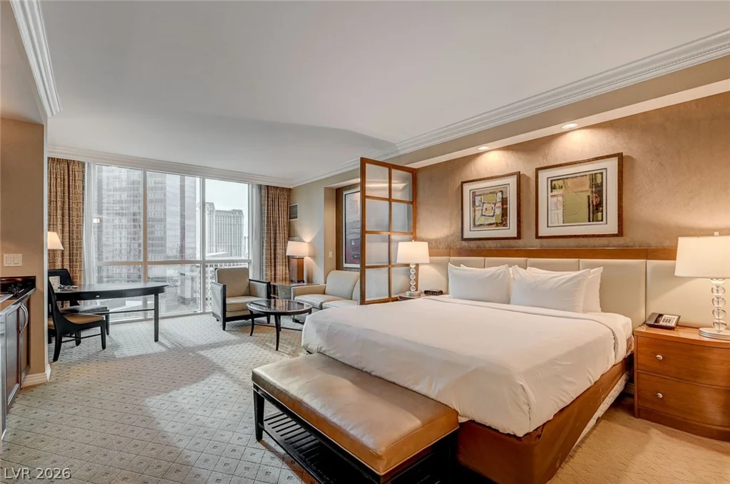 125 Harmon, Las Vegas, NV 89109