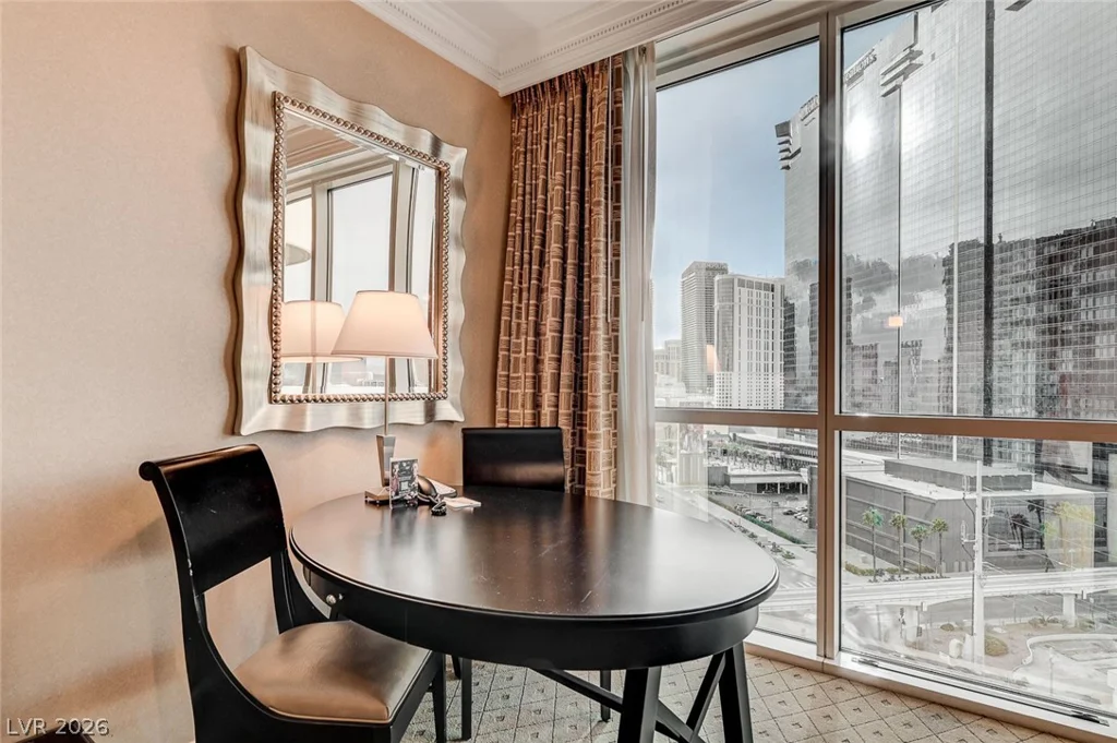 125 Harmon, Las Vegas, NV 89109