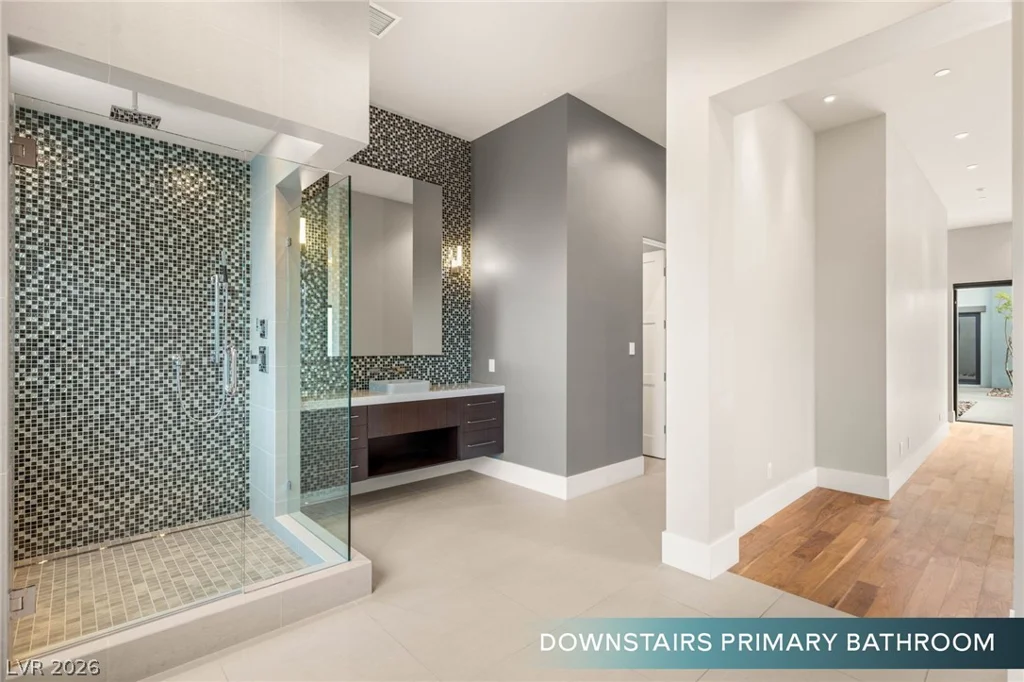 586 Lairmont, Henderson, NV 89012