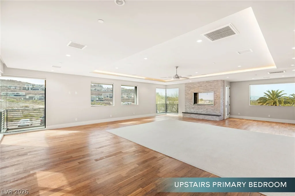 586 Lairmont, Henderson, NV 89012