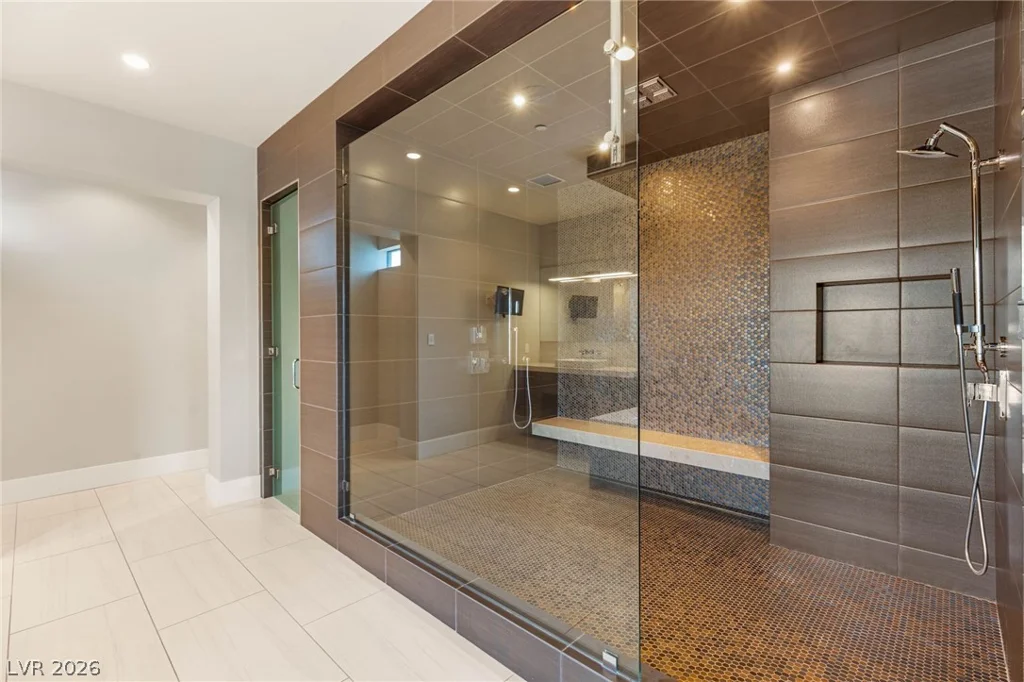 586 Lairmont, Henderson, NV 89012