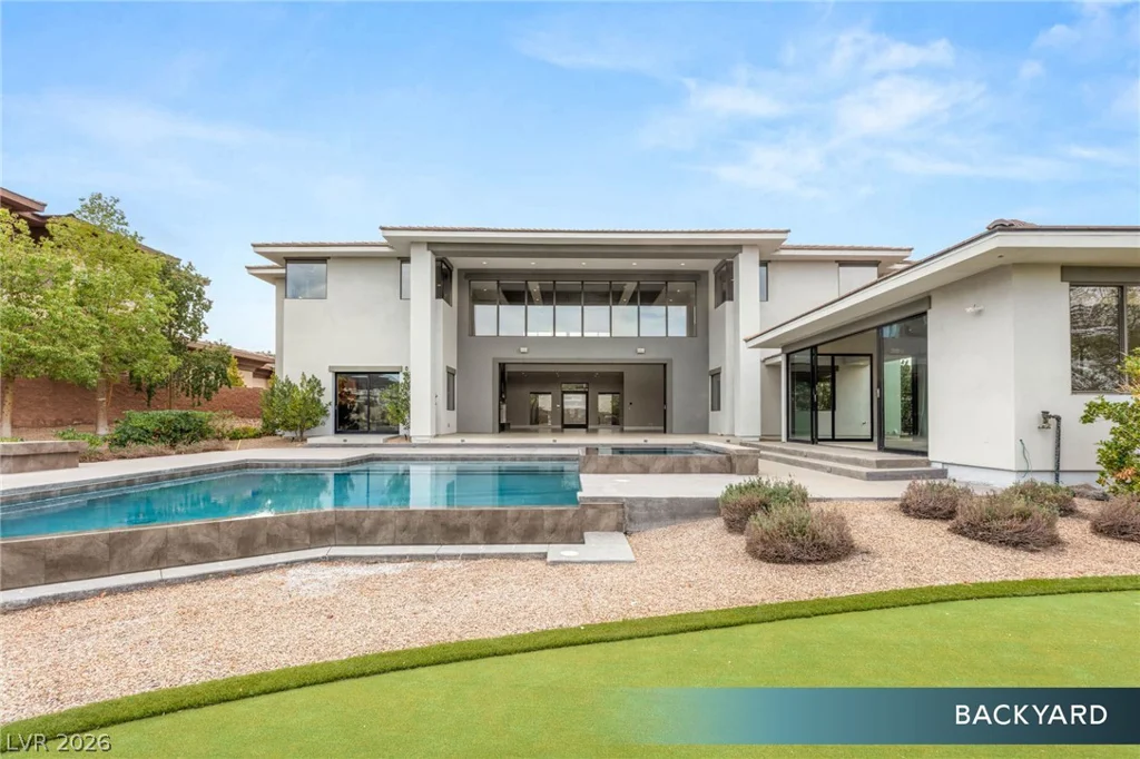 586 Lairmont, Henderson, NV 89012
