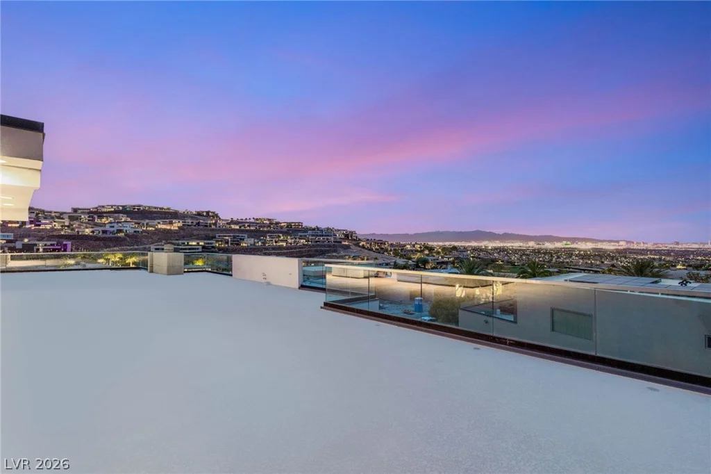 586 Lairmont, Henderson, NV 89012