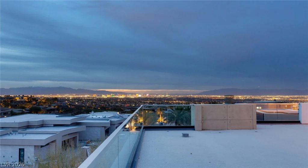 586 Lairmont, Henderson, NV 89012