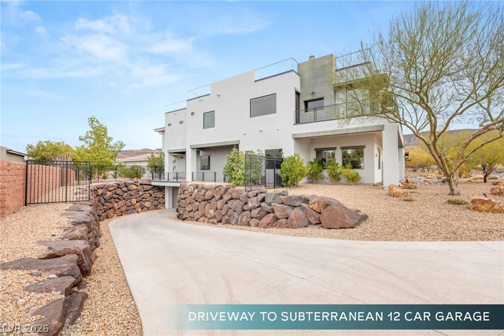586 Lairmont, Henderson, NV 89012