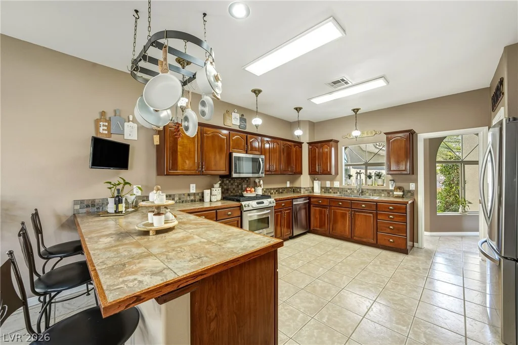 274 Doobie, Las Vegas, NV 89183