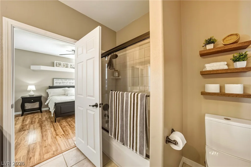 274 Doobie, Las Vegas, NV 89183