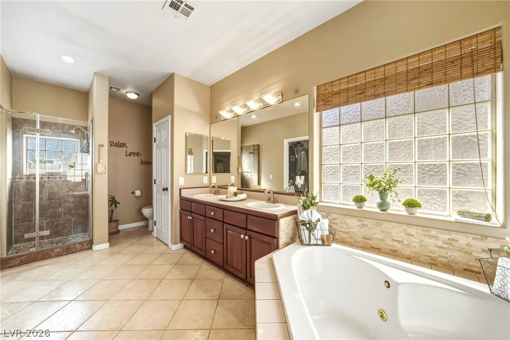 274 Doobie, Las Vegas, NV 89183