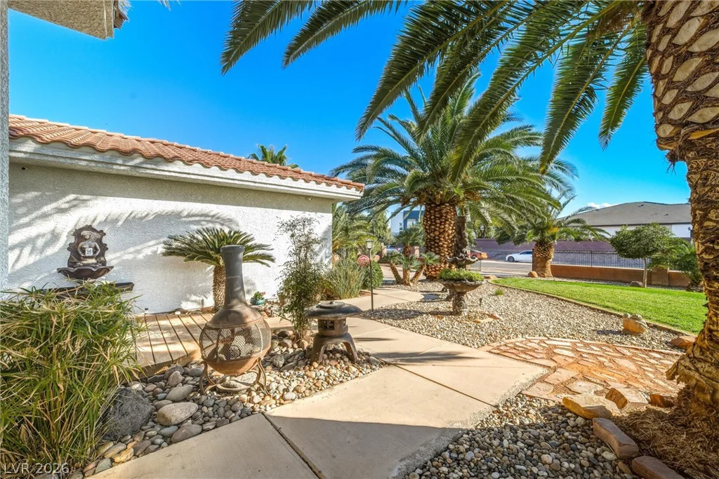 274 Doobie, Las Vegas, NV 89183
