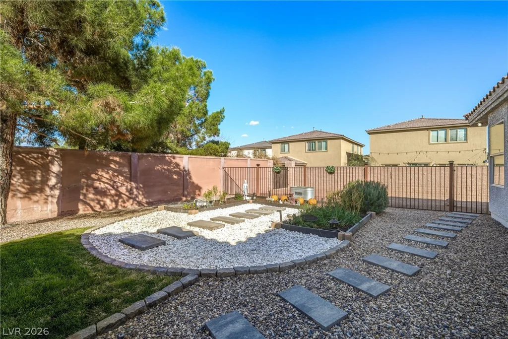 274 Doobie, Las Vegas, NV 89183