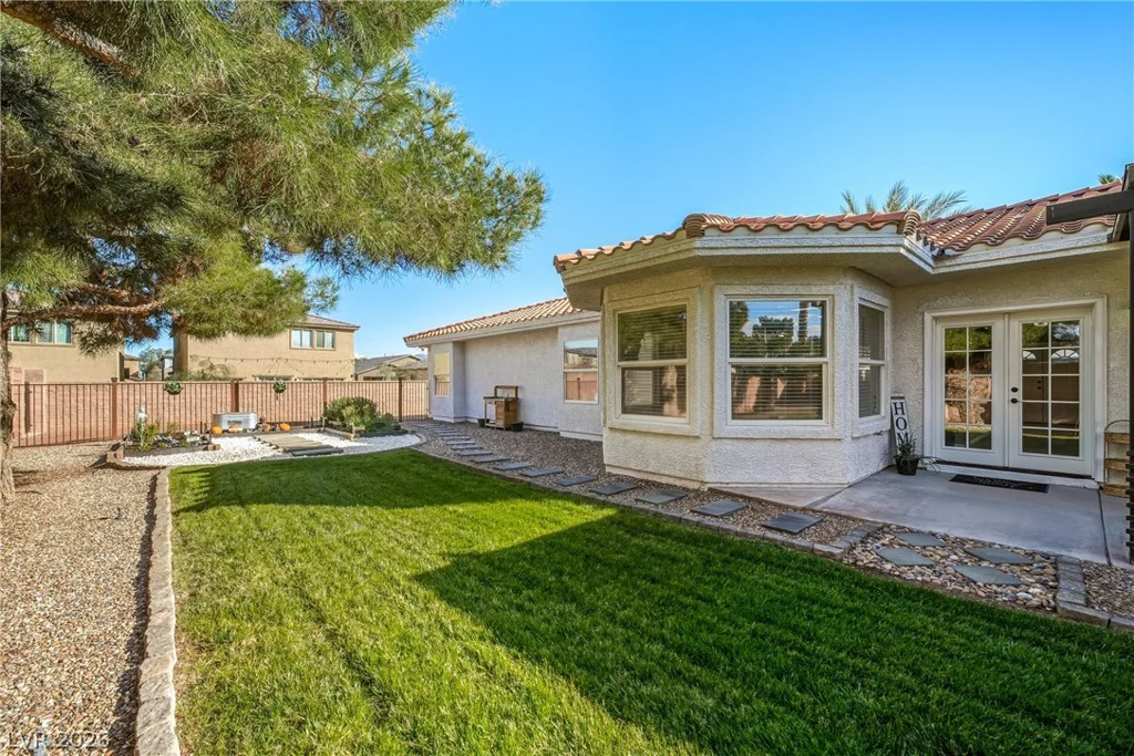 274 Doobie, Las Vegas, NV 89183