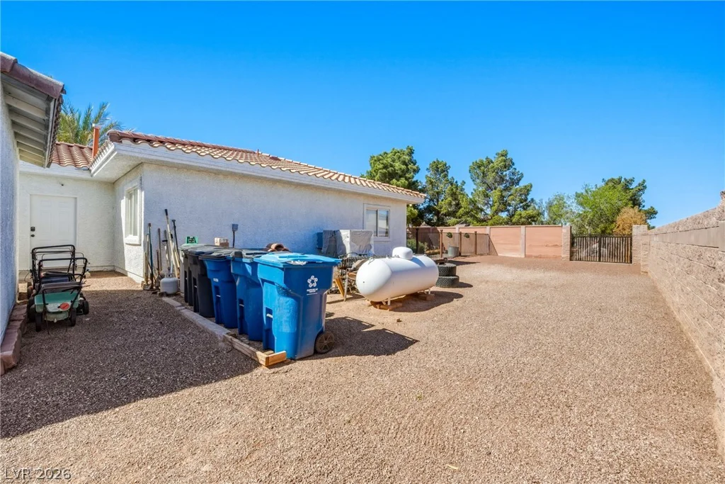 274 Doobie, Las Vegas, NV 89183