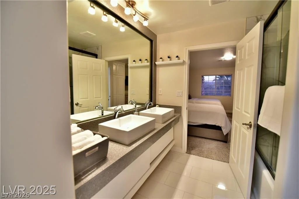 2926 Eldorado, Las Vegas, NV 89120