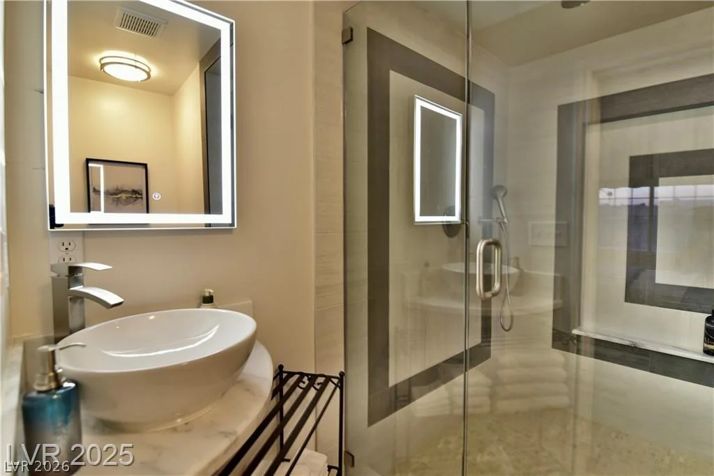 2926 Eldorado, Las Vegas, NV 89120