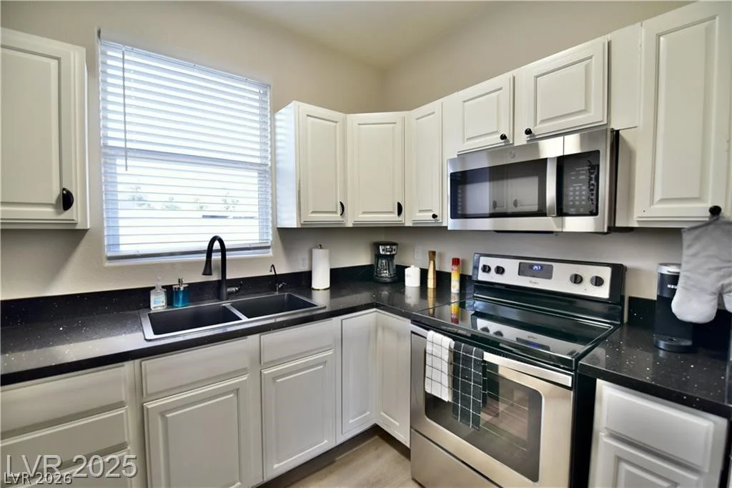 2926 Eldorado, Las Vegas, NV 89120