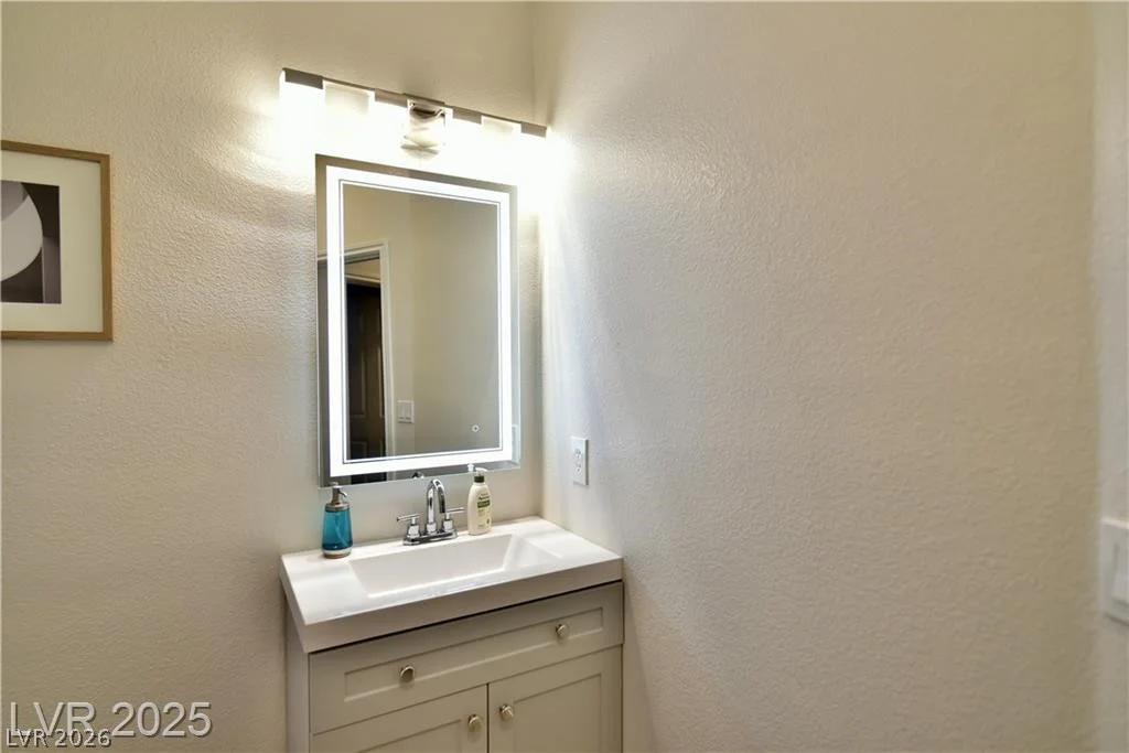 2926 Eldorado, Las Vegas, NV 89120