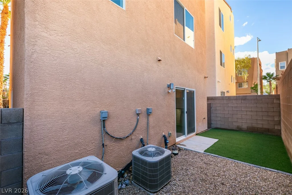 9382 Brigham, Las Vegas, NV 89178
