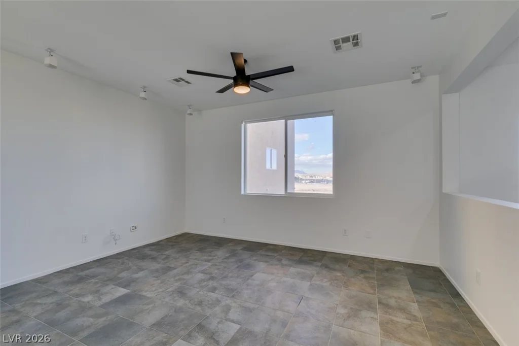 9382 Brigham, Las Vegas, NV 89178