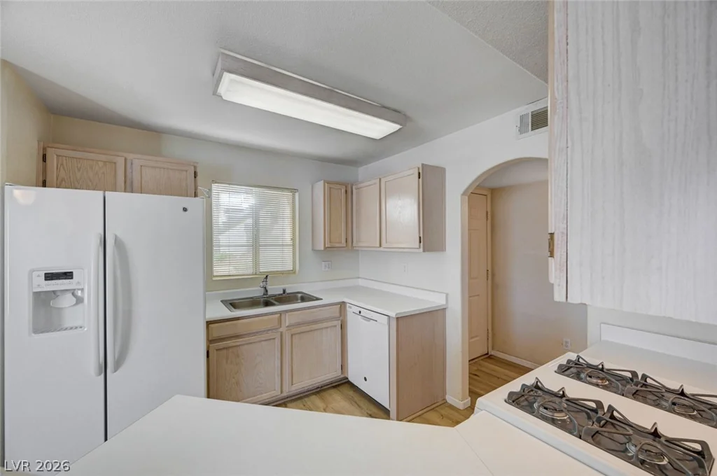 698 Racetrack, Henderson, NV 89015