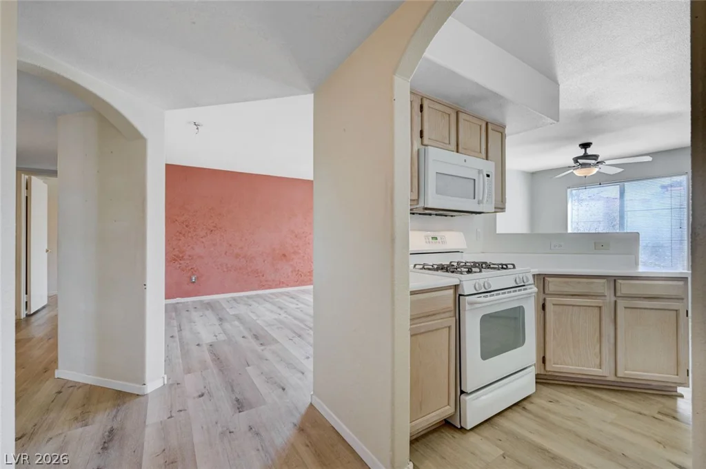 698 Racetrack, Henderson, NV 89015