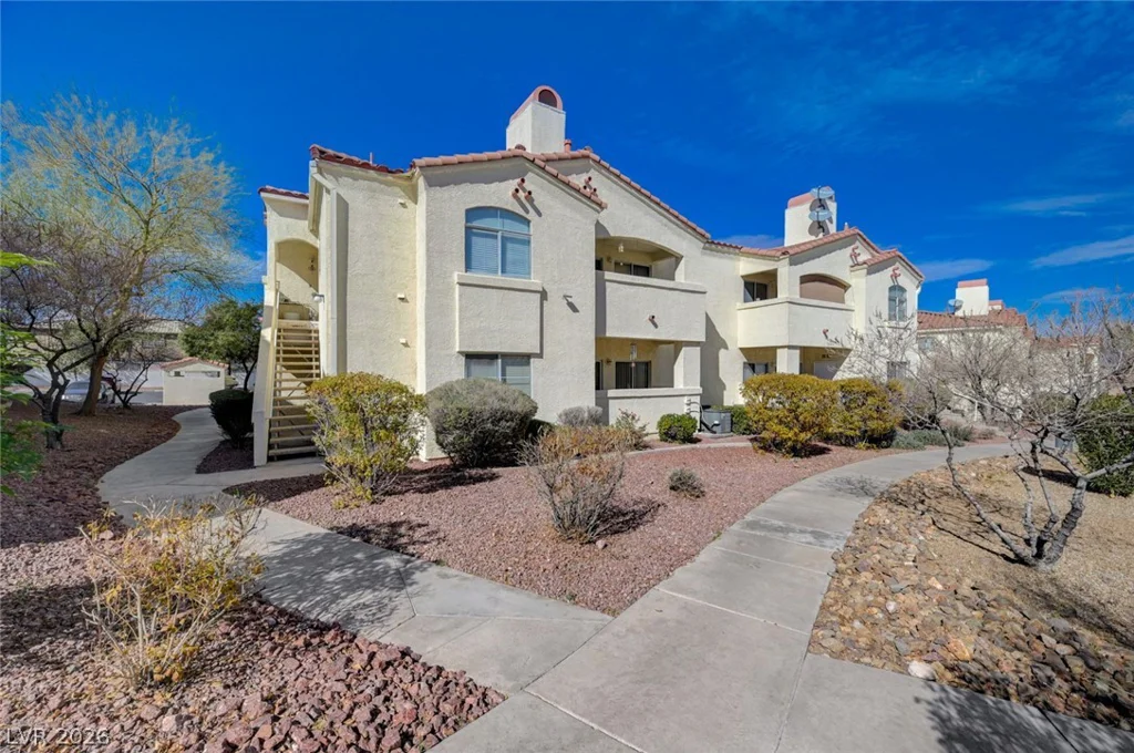 698 Racetrack, Henderson, NV 89015