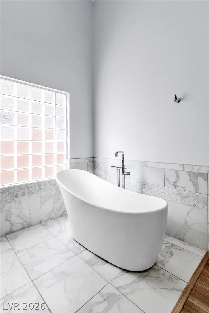 8324 Sedona Sunrise, Las Vegas, NV 89128