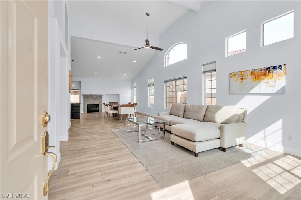 8324 Sedona Sunrise, Las Vegas, NV 89128