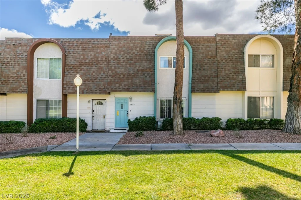 3688 Garden South, Las Vegas, NV 89121