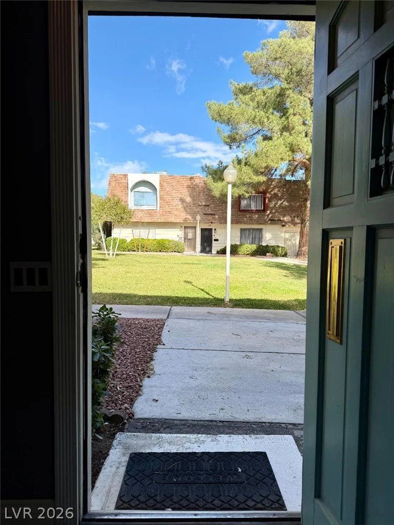 3688 Garden South, Las Vegas, NV 89121