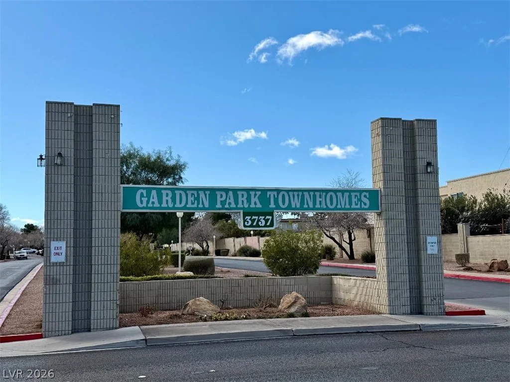 3688 Garden South, Las Vegas, NV 89121