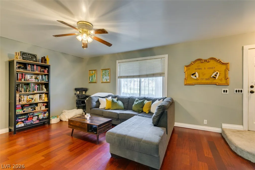 3688 Garden South, Las Vegas, NV 89121