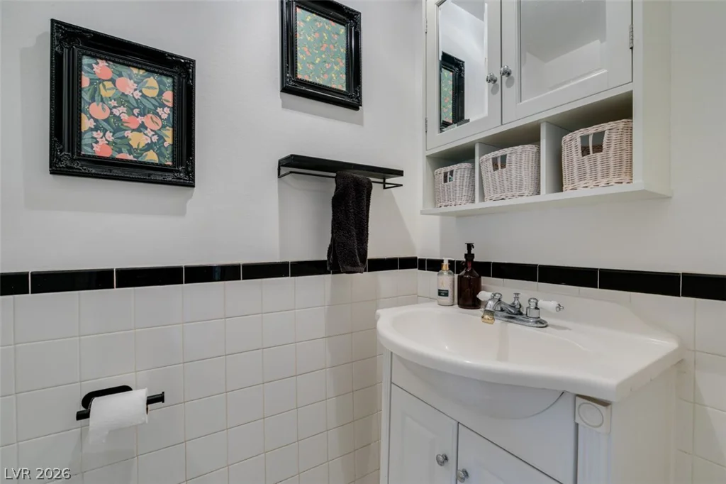 3688 Garden South, Las Vegas, NV 89121