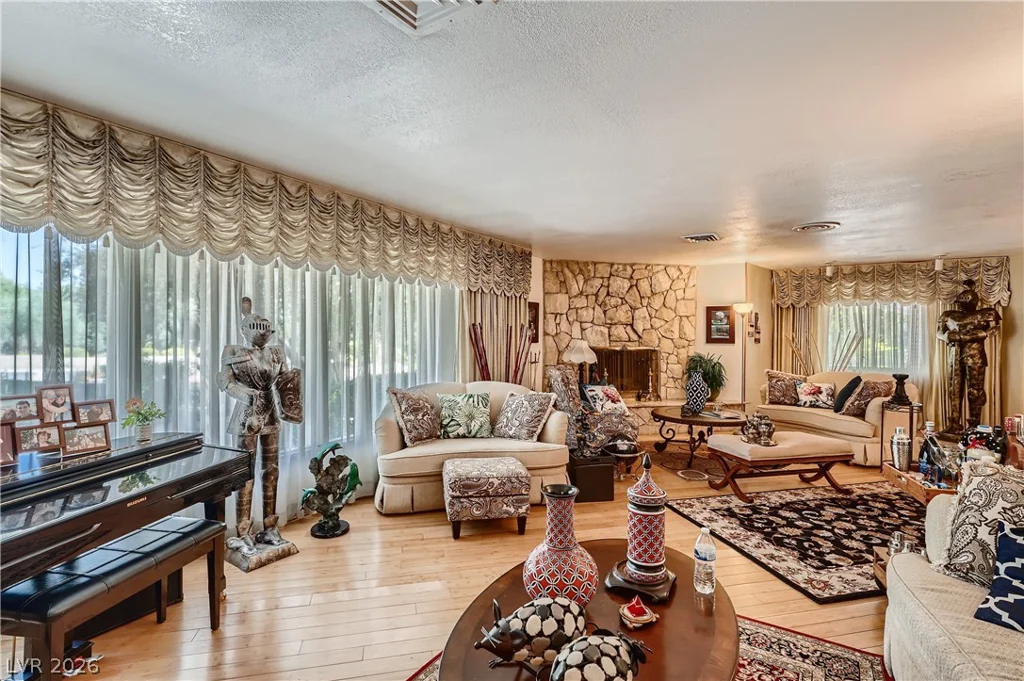 7082 Mira Vista, Las Vegas, NV 89120