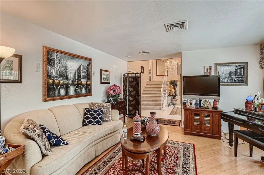 7082 Mira Vista, Las Vegas, NV 89120