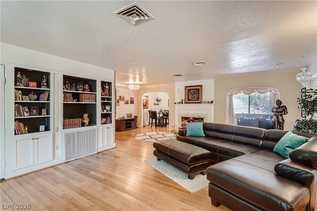 7082 Mira Vista, Las Vegas, NV 89120