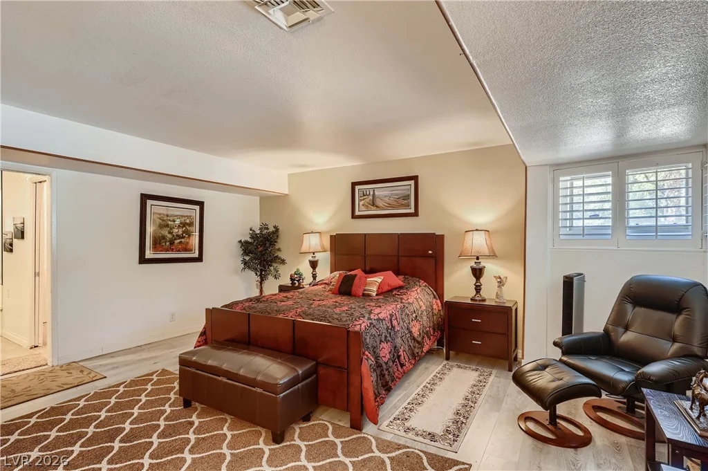 7082 Mira Vista, Las Vegas, NV 89120