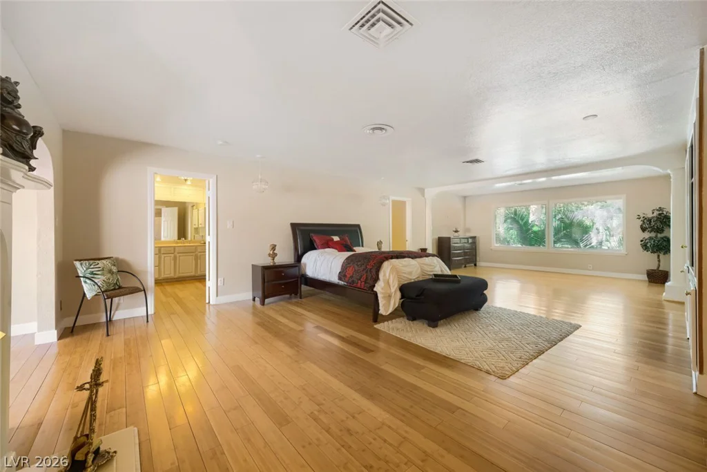 7082 Mira Vista, Las Vegas, NV 89120