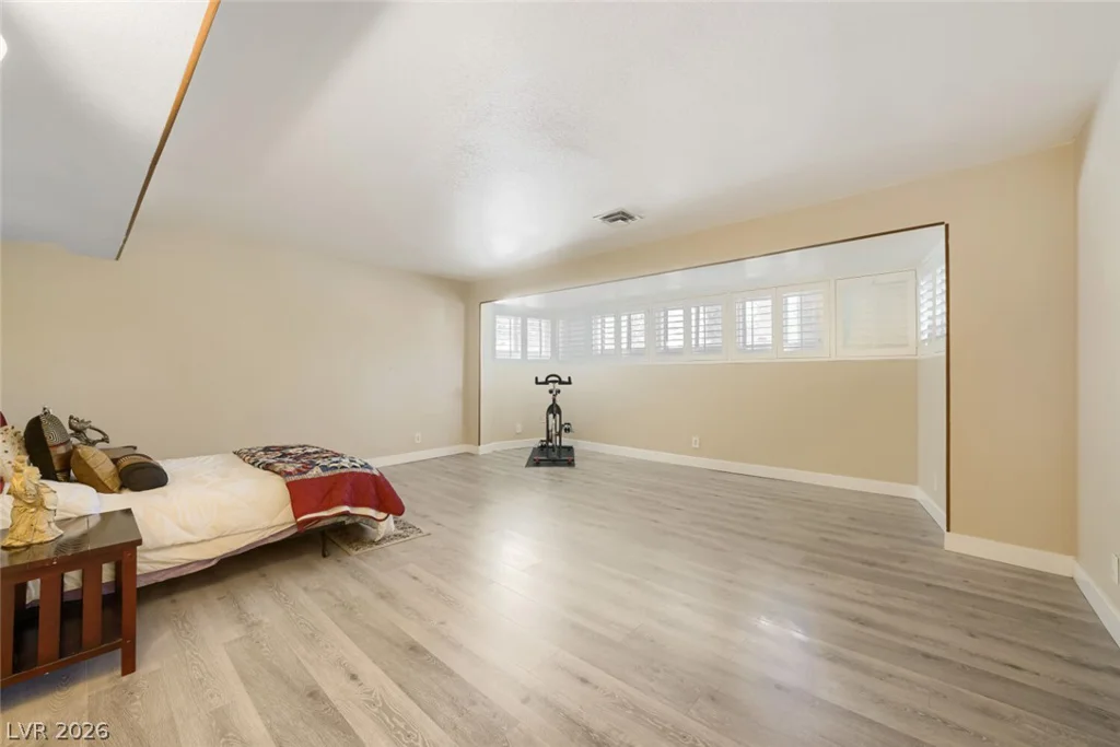 7082 Mira Vista, Las Vegas, NV 89120
