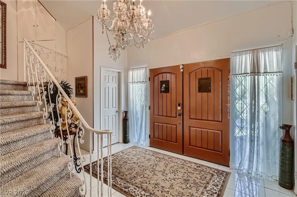 7082 Mira Vista, Las Vegas, NV 89120