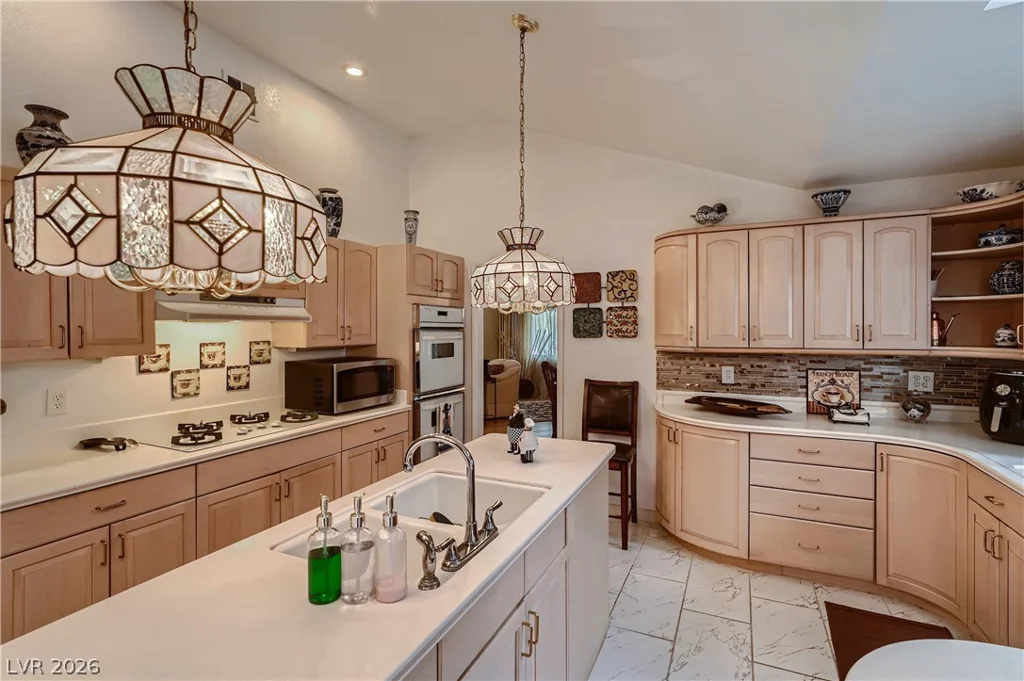 7082 Mira Vista, Las Vegas, NV 89120