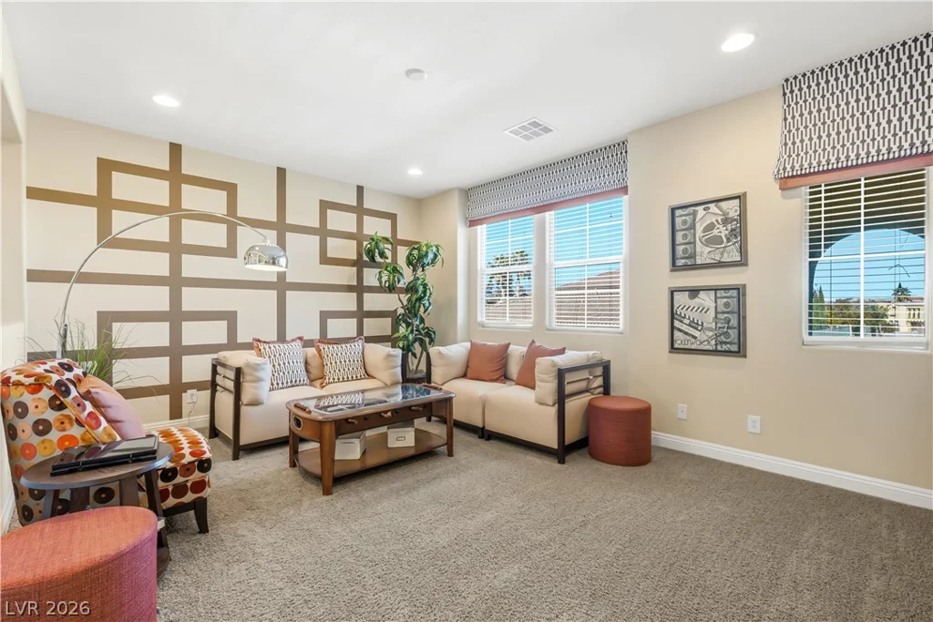 211 Honors Course, Las Vegas, NV 89148