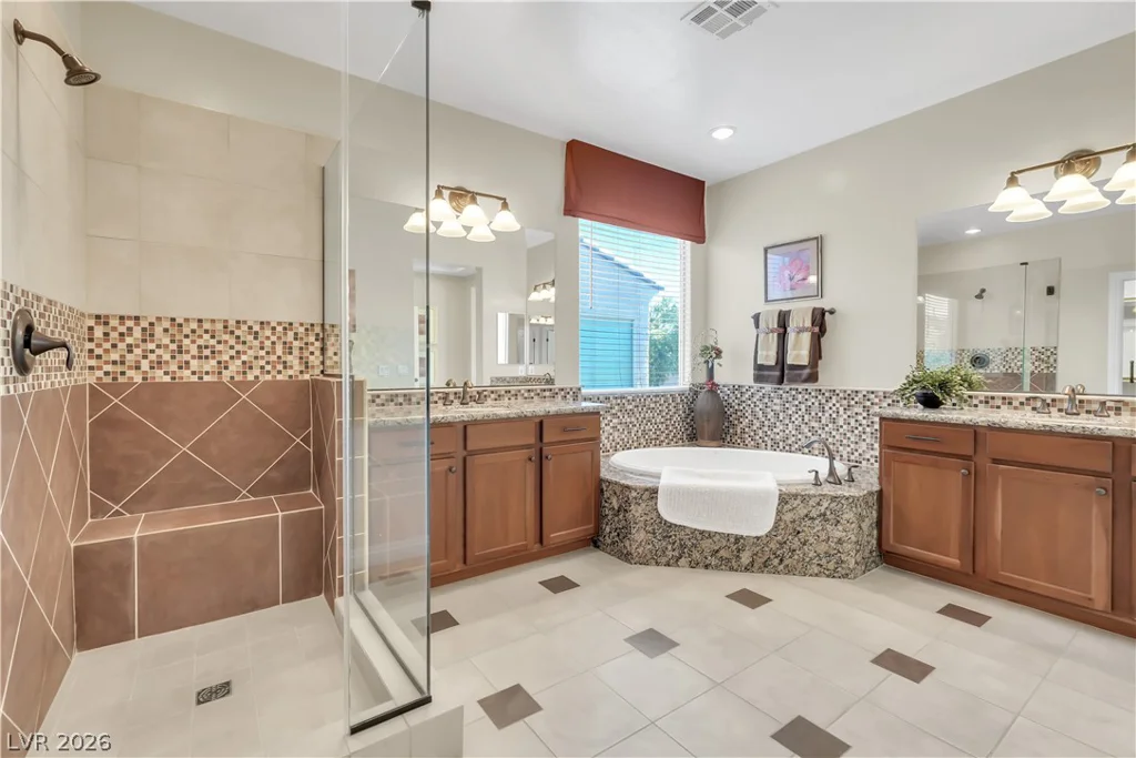 211 Honors Course, Las Vegas, NV 89148