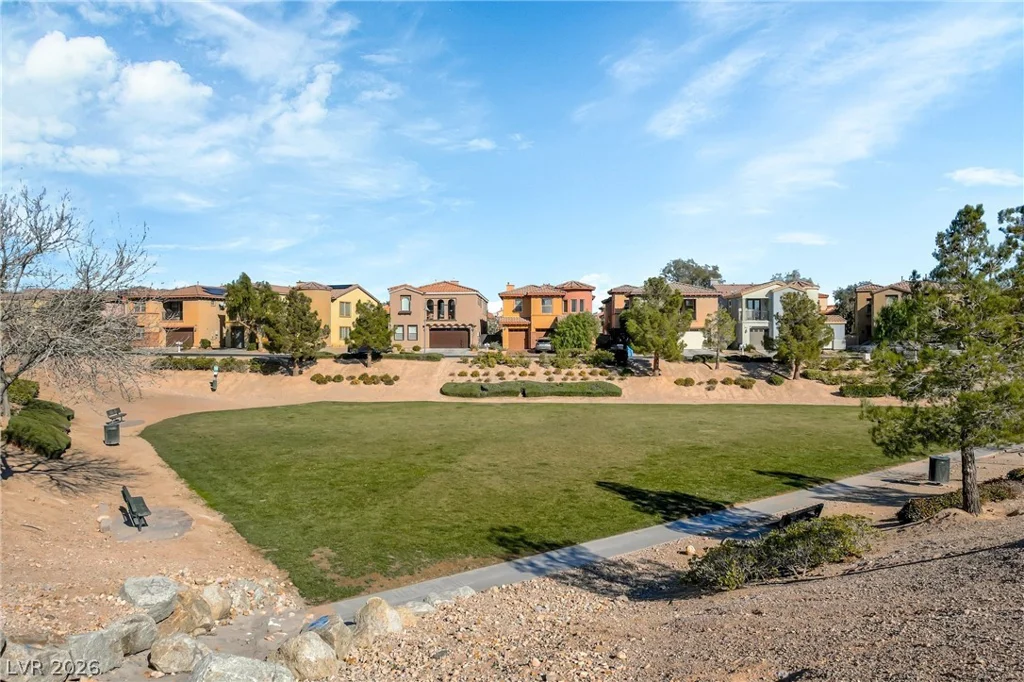 211 Honors Course, Las Vegas, NV 89148