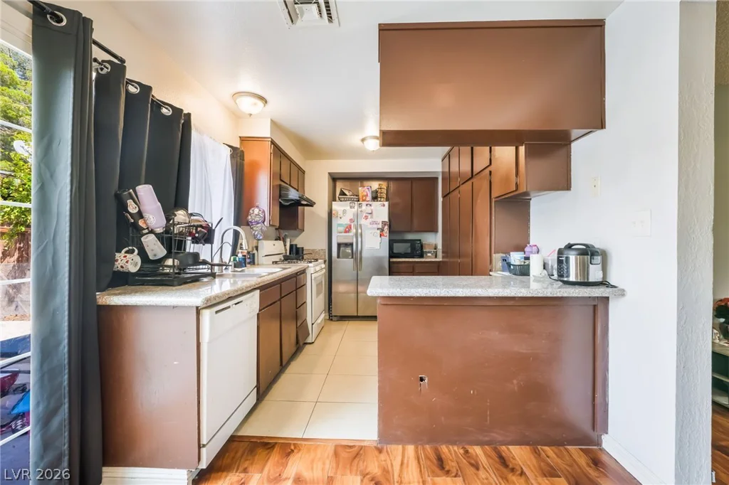 6135 Meadowgrass, Las Vegas, NV 89103