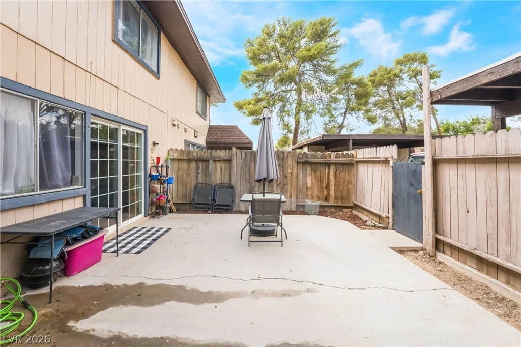 6135 Meadowgrass, Las Vegas, NV 89103