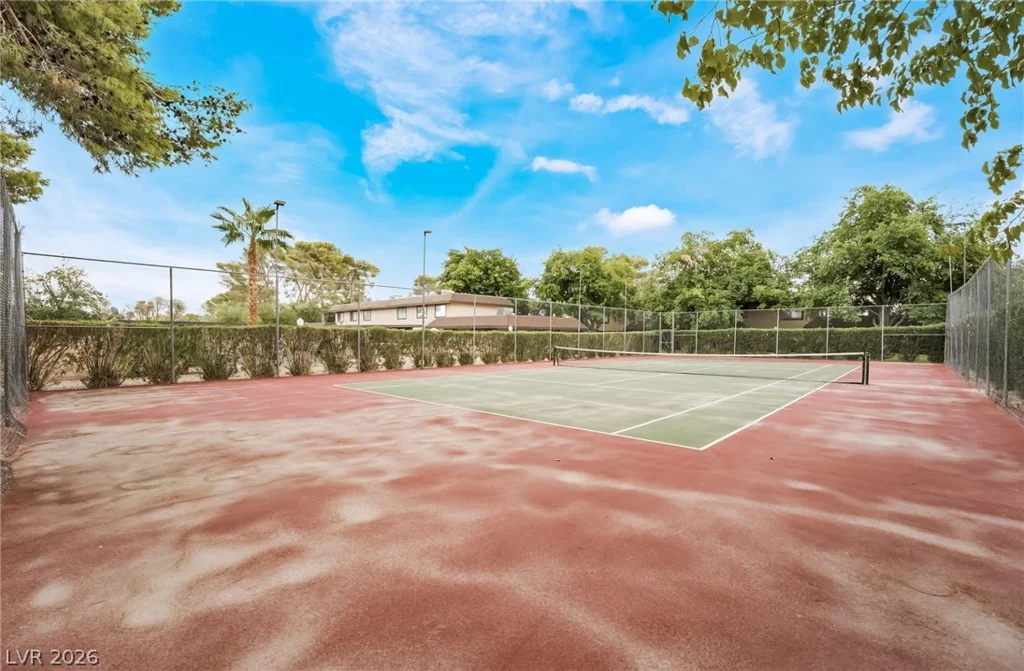 6135 Meadowgrass, Las Vegas, NV 89103