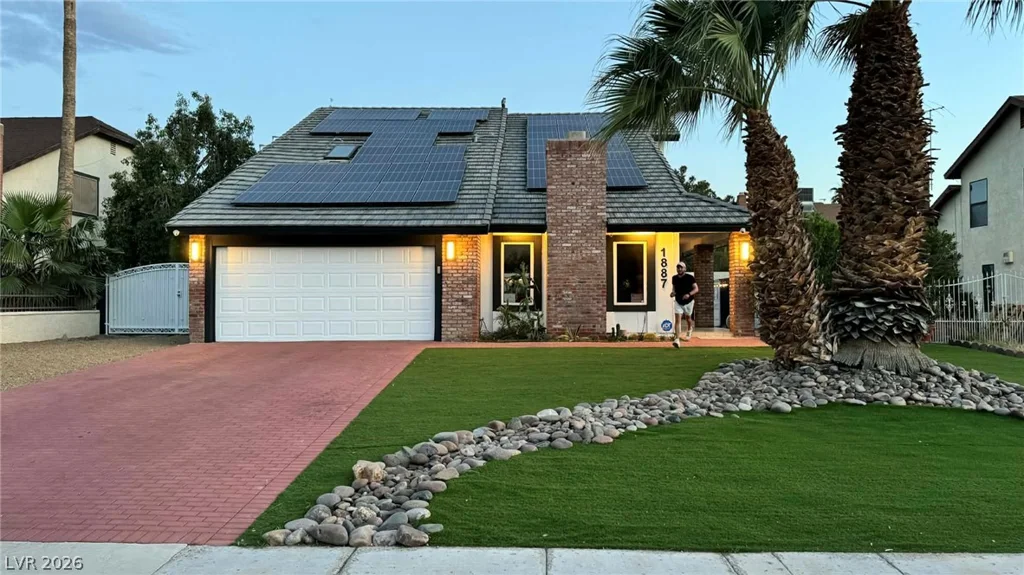 1887 Viking, Las Vegas, NV 89169