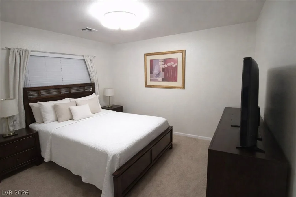 6182 Cougar, Las Vegas, NV 89139