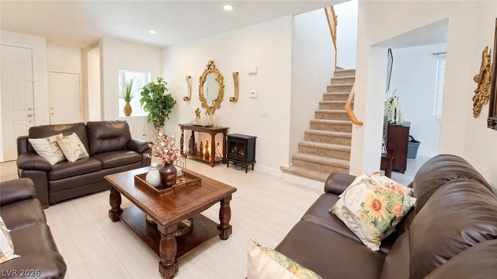 6182 Cougar, Las Vegas, NV 89139